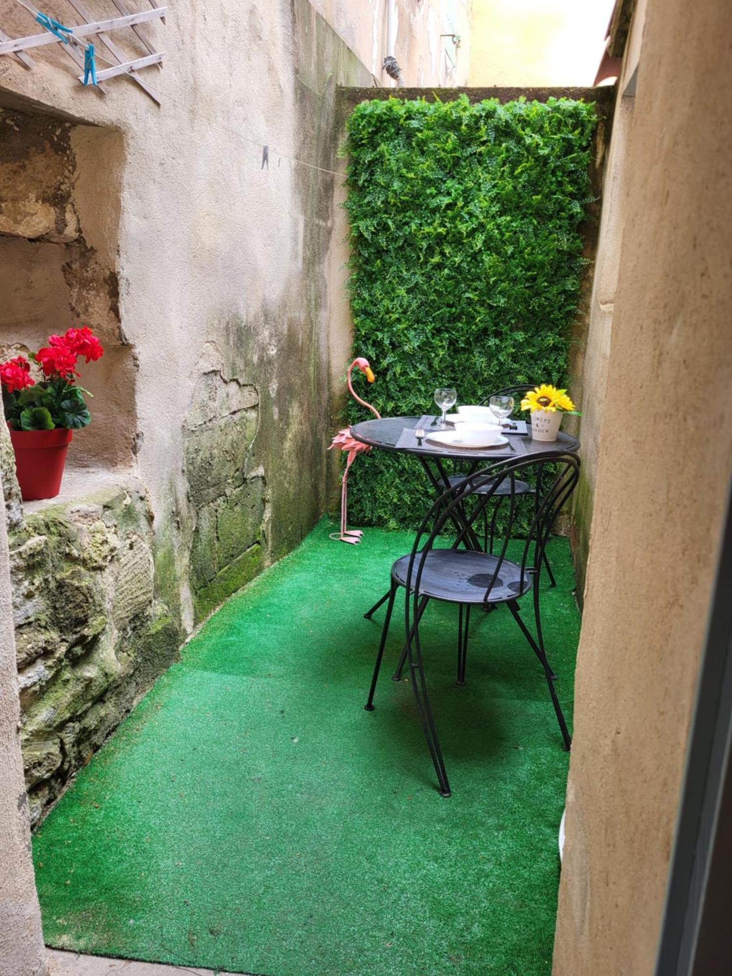 Studio/2 Pieces, Terrasse Avignon Exteriér fotografie